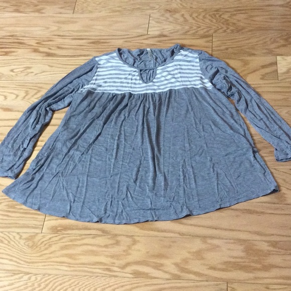 2X Cool Melon Gray Striped Lounge Top - Picture 3 of 12